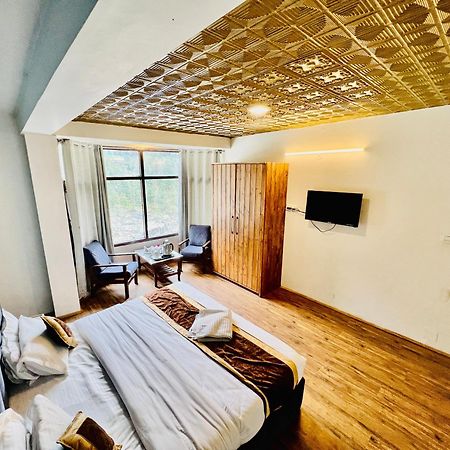 Hotel New # Link Way # Near Zing Bus Stand Manali  Exterior photo