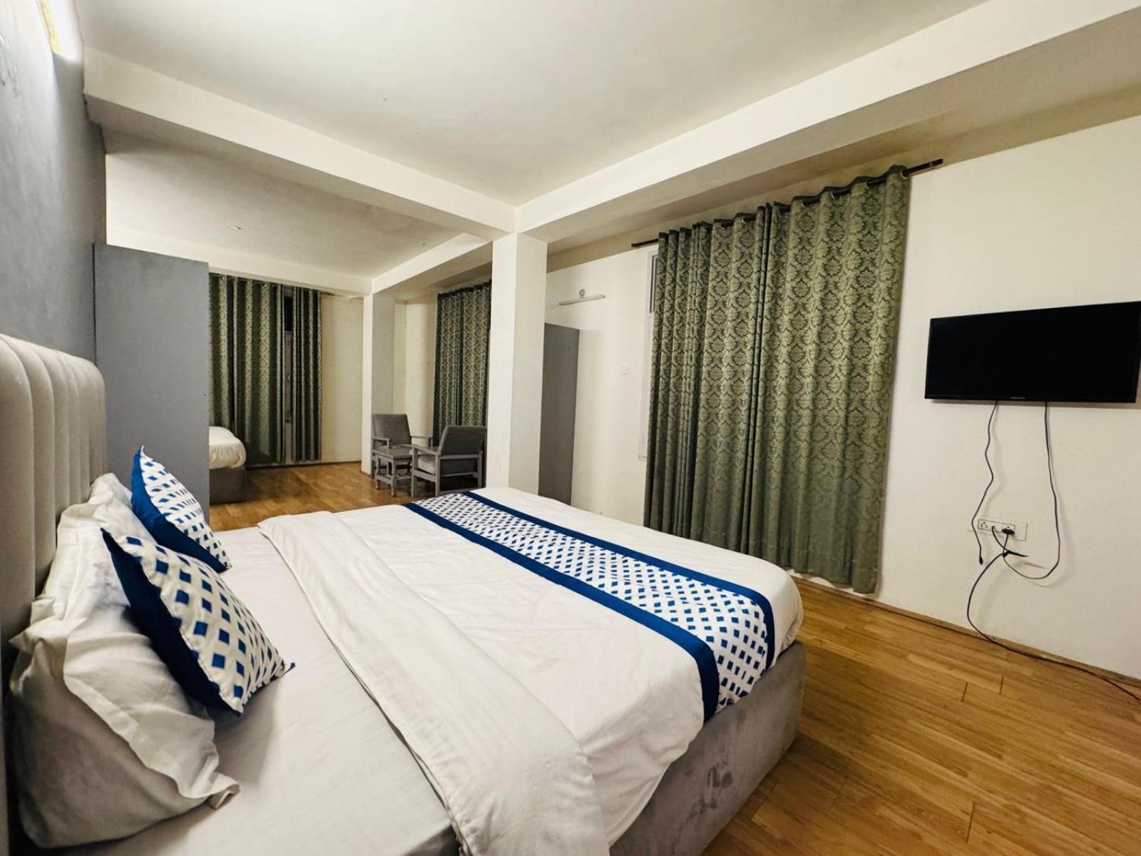Hotel New # Link Way # Near Zing Bus Stand Manali  Exterior photo